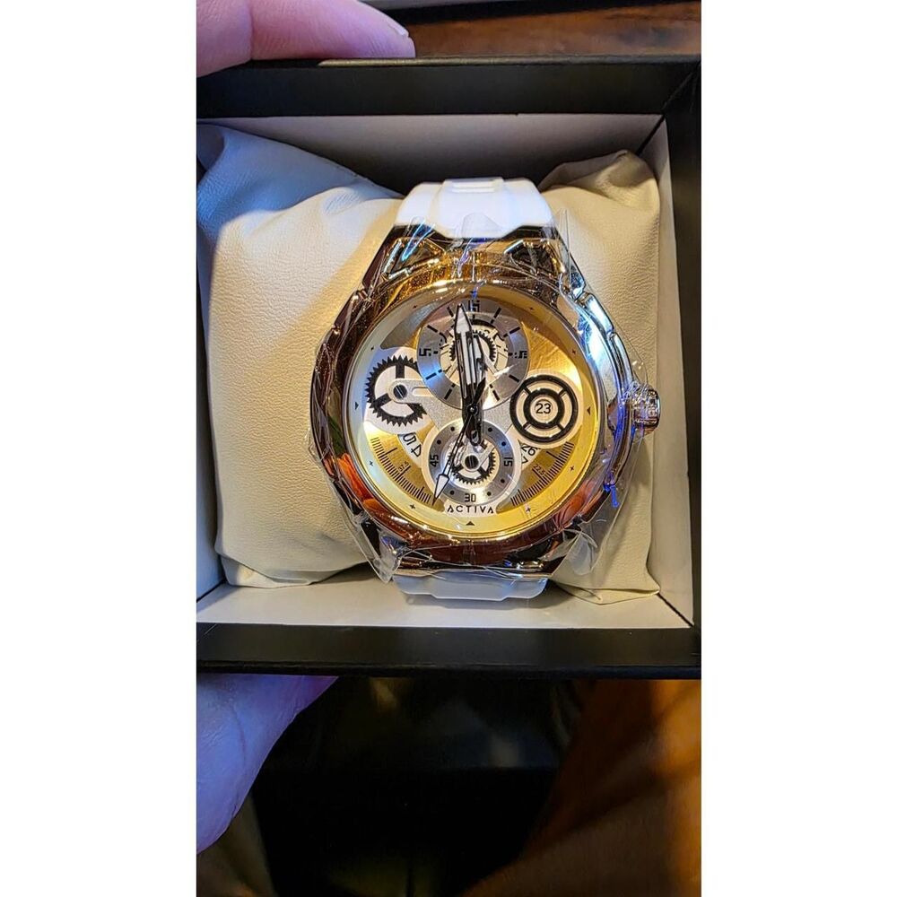 Invicta Men's White and Gold Watch
